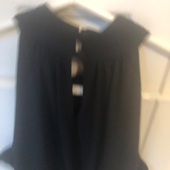 New York & Company Black Women's Open Back Halter Top W Built In Bra(Size Small) - Picture 3 of 6